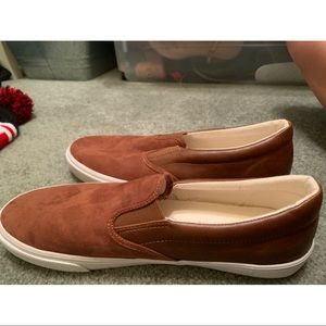 Old Navy Shoes - Old navy men’s size 10 brown loafers Old Navy Shoes - Old navy men’s size 10 brown loafers